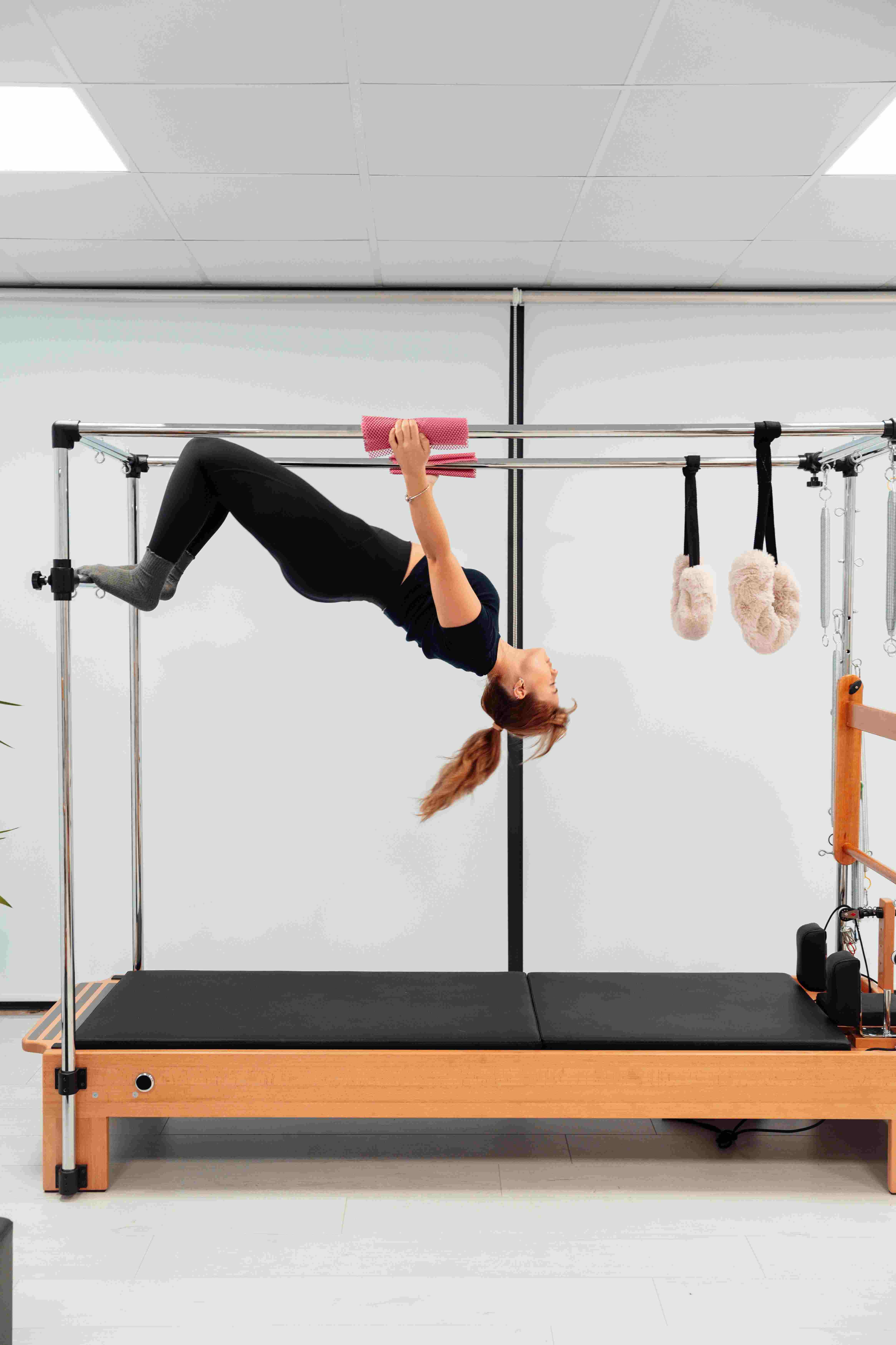 Foldable vs Stationary Pilates Reformer: Suitable Scenarios for Studio Investment