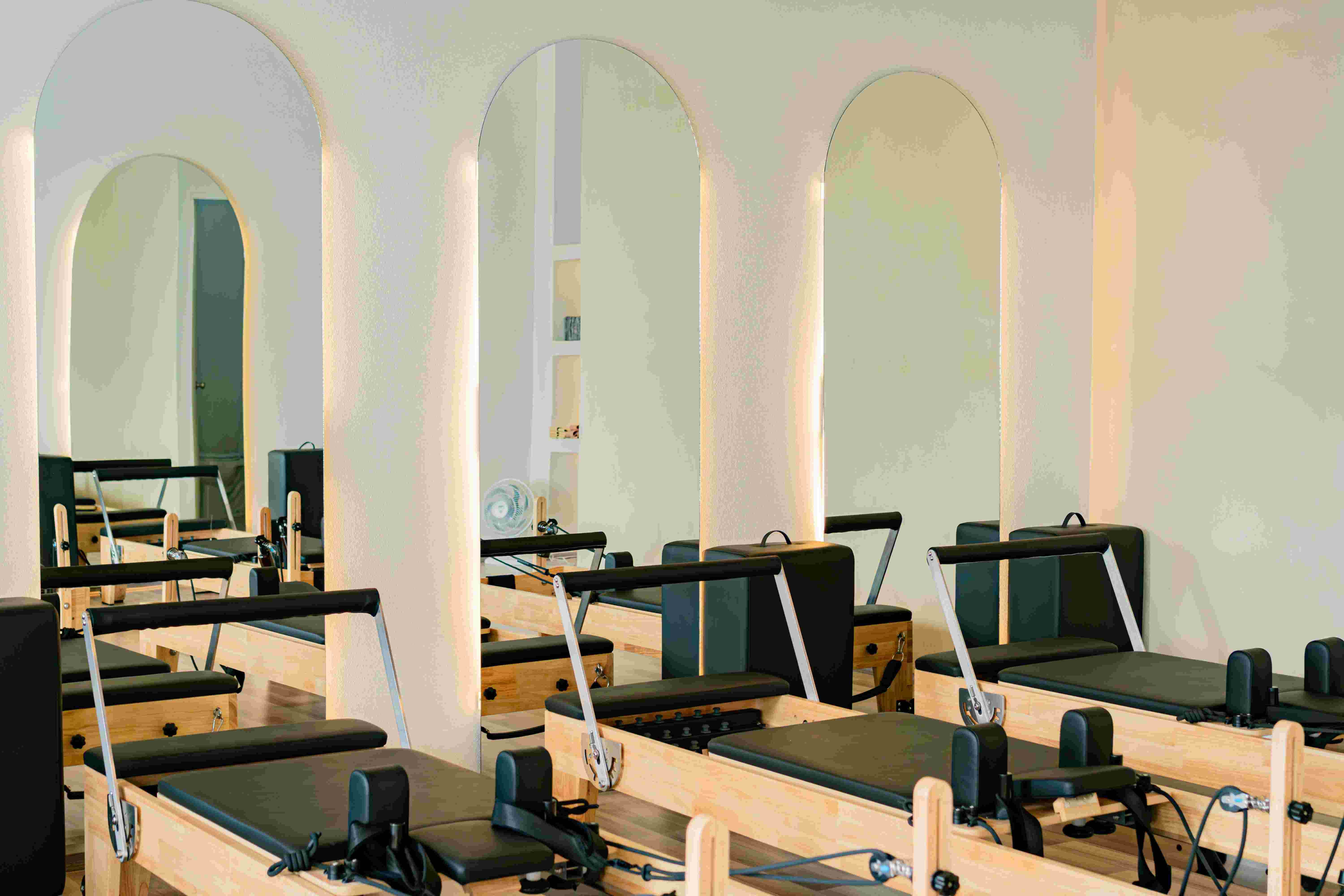 Combo Pilates Chair vs Traditional Wunda Chair: Performance and Client Experience