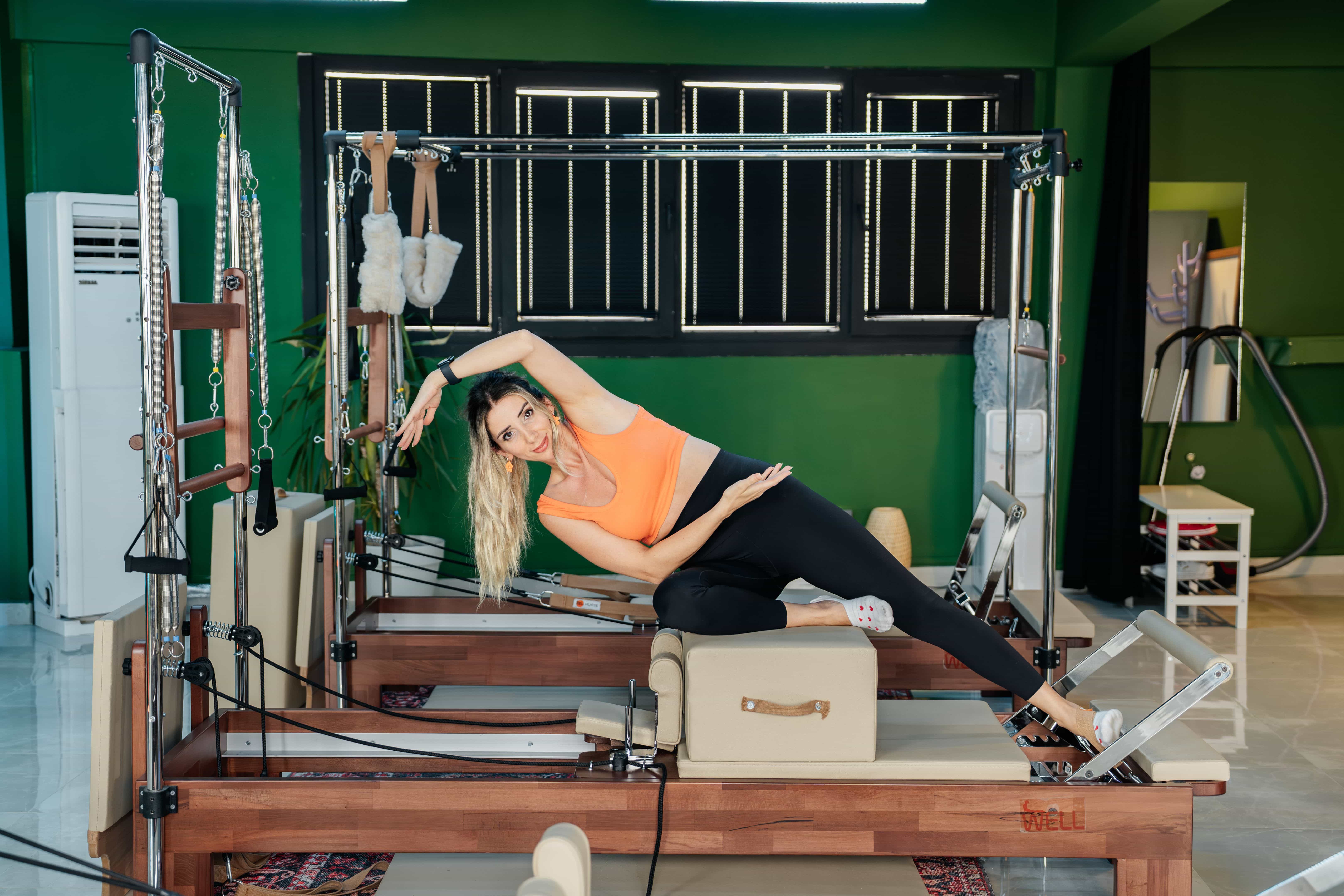 Small tool Pilates vs Mat only Pilates: What Are The Real Differences In Results?